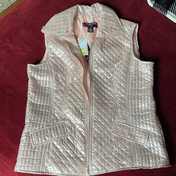 Peck & Peck Jackets & Blazers - Shimmer quilted vest by Peck & Peck